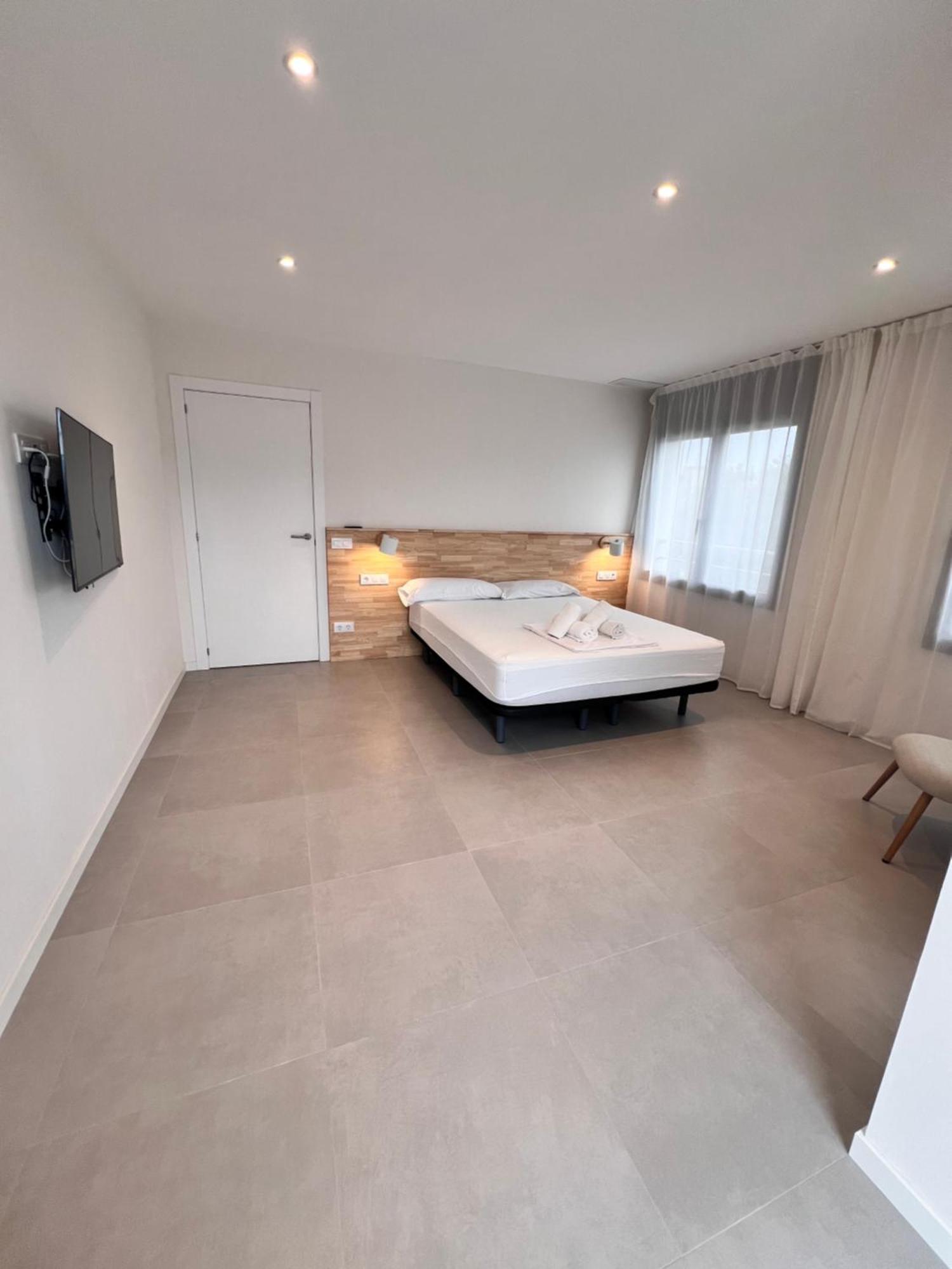 Penthouse Apartment,1698012816:JPEG